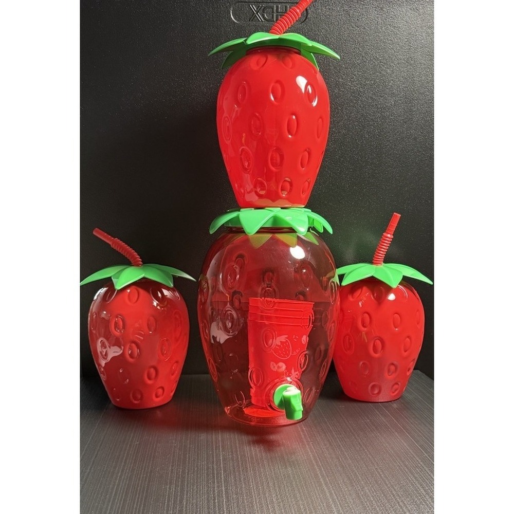 Set Strawberry Shaped Tumbler with Straw and Strawberry Decor Summer Party - Picture 2 of 7